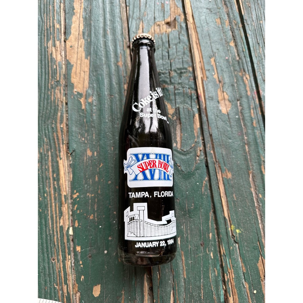 Vintage 1984 Coca-Cola Super Bowl XVIII Tampa Florida 10oz Commemorative Bottle